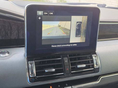 Used 2019 Lincoln Navigator Reserve AWD/4WD image 19