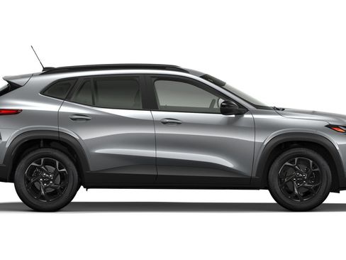 New 2026 Chevrolet Trax LT w/ Driver Confidence Package FWD image 35
