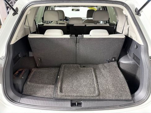 Used 2018 Volkswagen Tiguan S w/ 3rd Row Seat Package AWD/4WD image 20