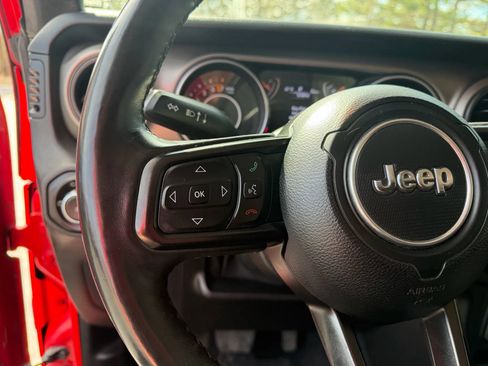 Used 2018 Jeep Wrangler Unlimited Sport S image 17