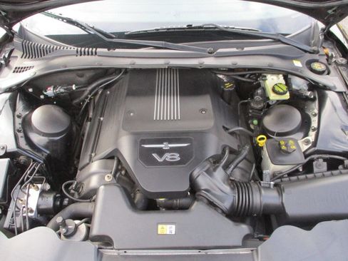 Used 2003 Ford Thunderbird image 21