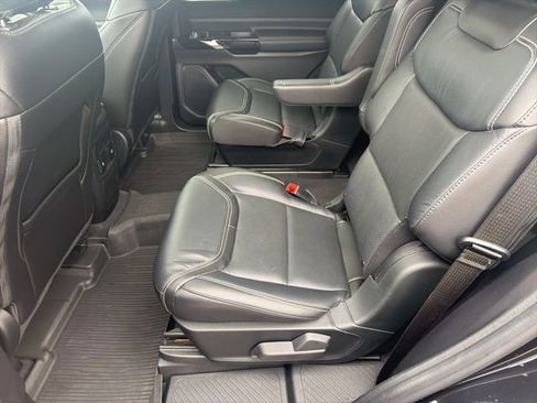 Used 2022 Ford Explorer ST w/ Equipment Group 401A image 16