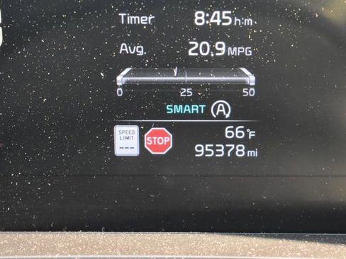 Used 2024 Kia Telluride LX AWD/4WD image 16