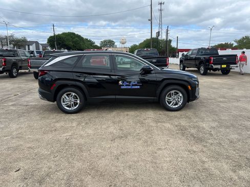 New 2026 Hyundai Tucson SE FWD image 2