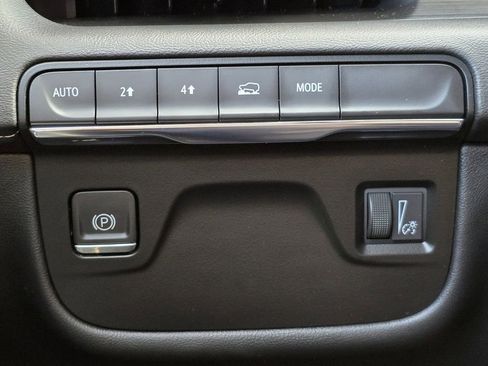 Used 2022 Cadillac Escalade ESV Premium Luxury image 45