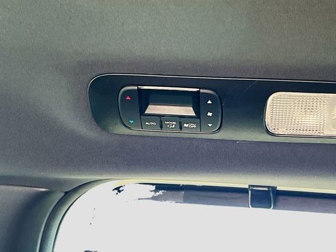 Used 2024 Honda Odyssey Sport image 25