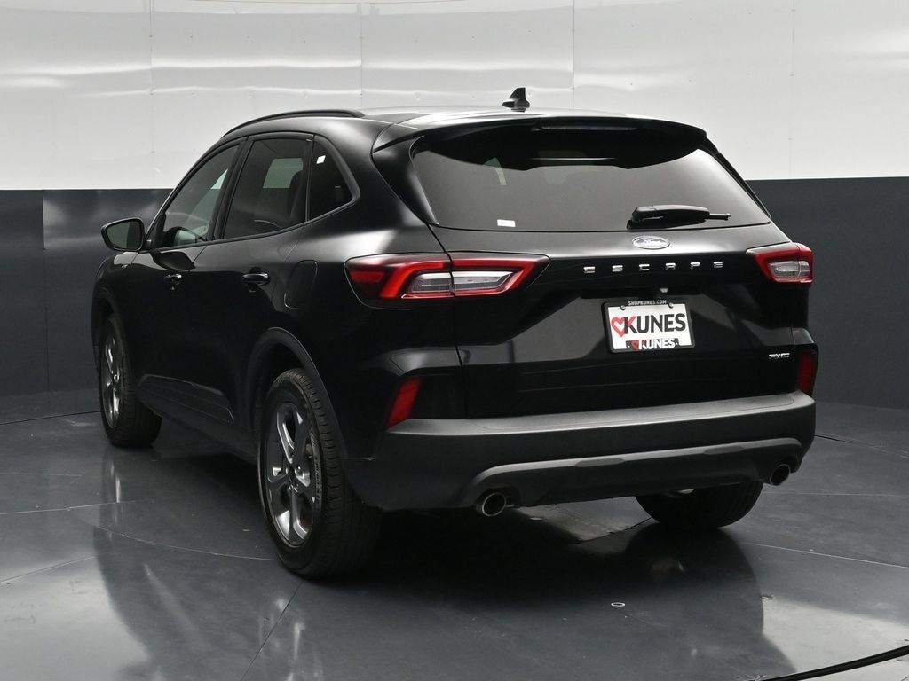 Used 2025 Ford Escape ST-Line Select AWD/4WD image 8