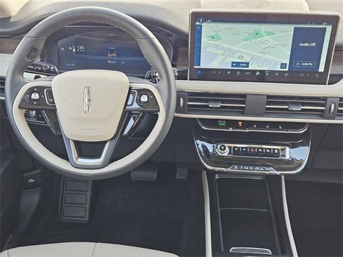 New 2026 Lincoln Corsair Reserve image 25