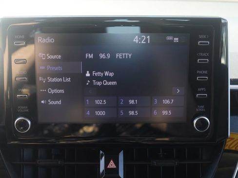 Used 2020 Toyota Corolla LE FWD image 21