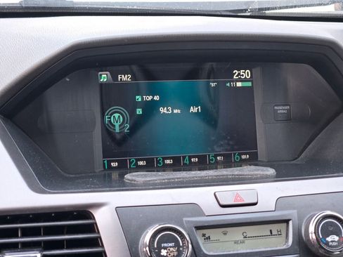 Used 2014 Honda Odyssey LX image 28