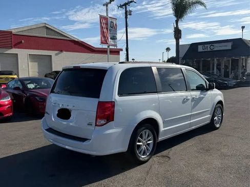 Used 2014 Dodge Grand Caravan SXT FWD image 5