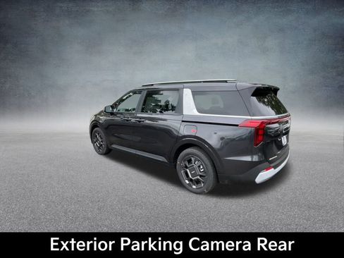 New 2026 Kia Carnival EX image 18