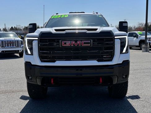 New 2026 GMC Sierra 2500 AT4X AWD/4WD image 4