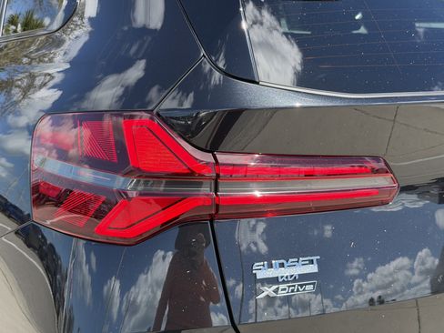 Used 2025 BMW X3 xDrive30i w/ Premium Package image 10