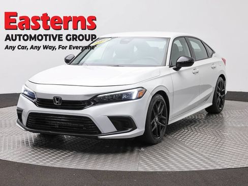 Used 2023 Honda Civic Sport image 1