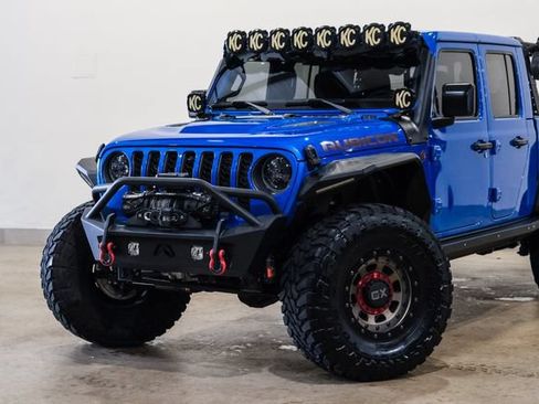 Used 2023 Jeep Gladiator Rubicon w/ LED Lighting Group AWD/4WD image 18