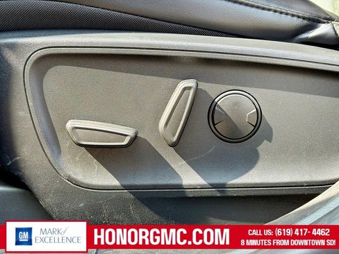 Used 2024 Ford Escape ST-Line image 13