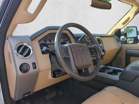 Used 2011 Ford F250 Lariat w/ Lariat Interior Pkg AWD/4WD image 11