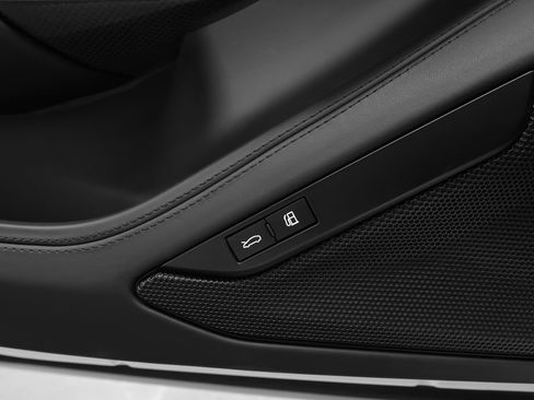 Certified 2020 Ferrari F8 Tributo RWD image 69