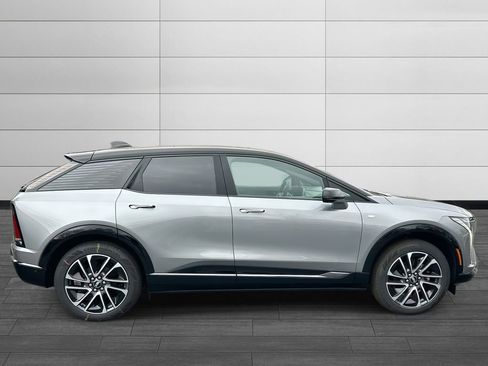 New 2026 Cadillac Optiq Sport 1 image 6