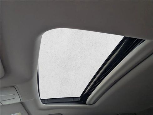 Used 2018 Acura MDX SH-AWD w/ Technology Package image 15