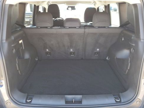 Used 2022 Jeep Renegade Latitude image 7