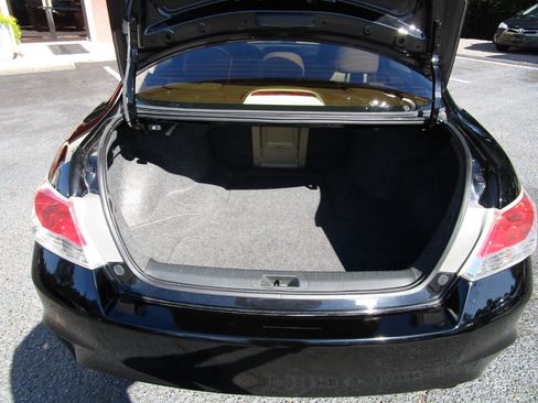 Used 2011 Honda Accord LX-P image 21