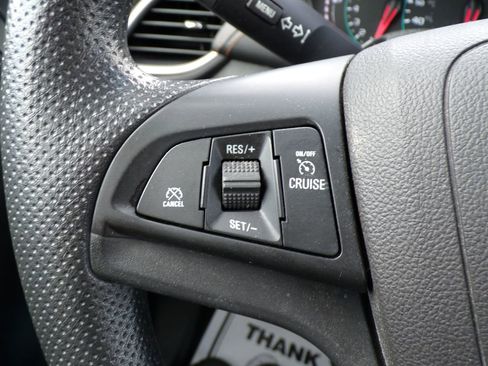 Used 2019 Chevrolet Trax LT FWD image 30