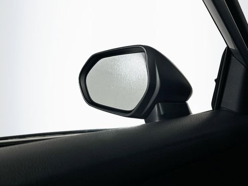 Used 2022 Toyota Camry SE image 16