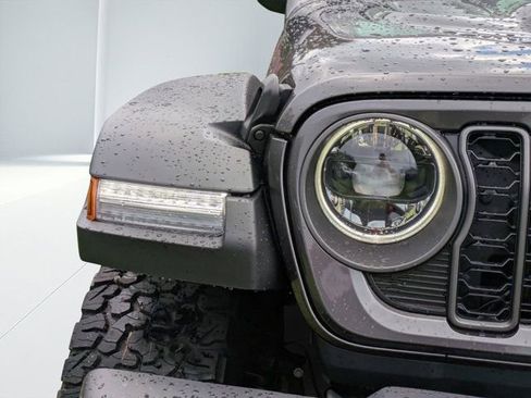 New 2025 Jeep Wrangler Rubicon w/ XTREMEE 35" Tire Package image 8