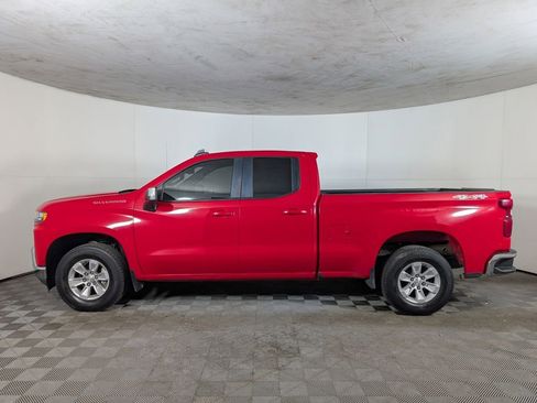 Used 2021 Chevrolet Silverado 1500 LT image 3
