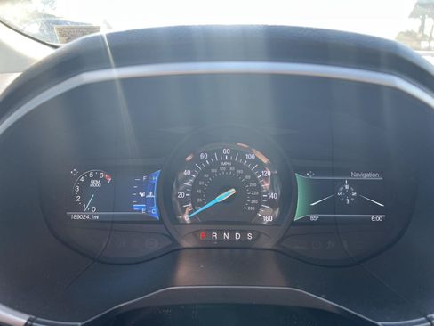 Used 2015 Ford Edge SEL w/ Equipment Group 201A AWD/4WD image 12