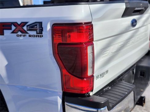 Certified 2020 Ford F350 Lariat w/ Lariat Ultimate Package image 9