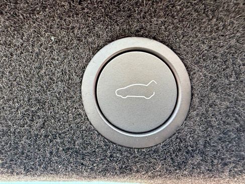 Used 2026 Tesla Model Y Long Range image 25