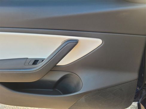 Used 2018 Tesla Model 3 Long Range image 20