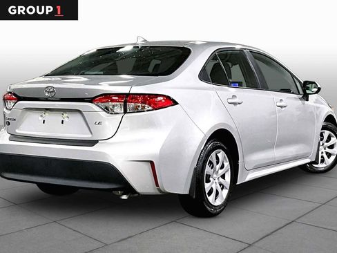 Used 2025 Toyota Corolla LE image 13