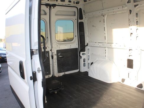 Used 2019 RAM ProMaster 2500 image 17