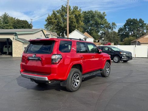 Used 2024 Toyota 4Runner TRD Off-Road Premium image 6