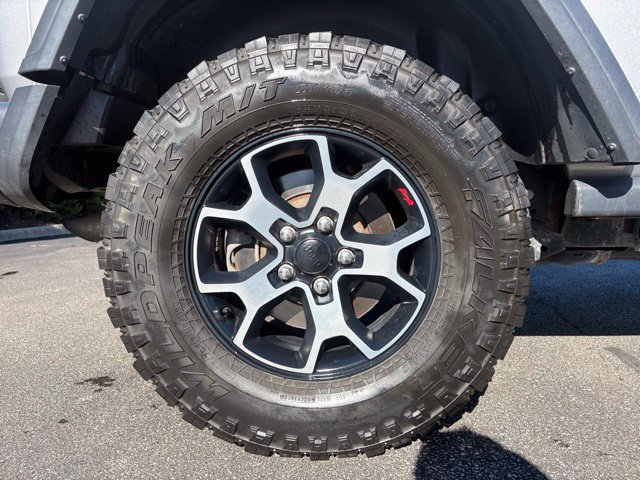 Used 2019 Jeep Wrangler Unlimited Rubicon w/ Cold Weather Group AWD/4WD image 18