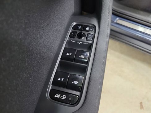 Used 2022 Polestar Polestar 2 w/ Performance Package image 20