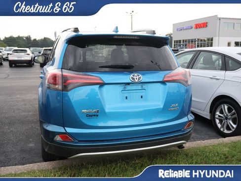 Used 2016 Toyota RAV4 XLE AWD/4WD image 17