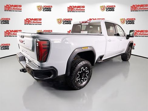 Used 2024 GMC Sierra 2500 AT4X image 18