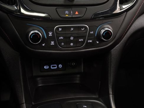 Used 2024 Chevrolet Equinox RS w/ RS Leather Package FWD image 20