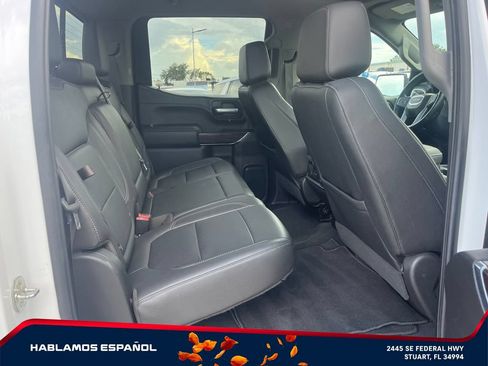 Used 2021 GMC Sierra 1500 SLT w/ SLT Premium Plus Package AWD/4WD image 17