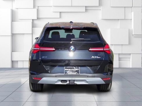 Used 2026 BMW X3 xDrive30i w/ Convenience Package AWD/4WD image 7