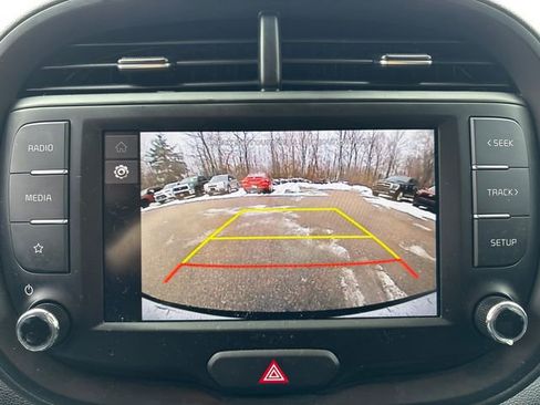 Used 2025 Kia Soul LX image 30