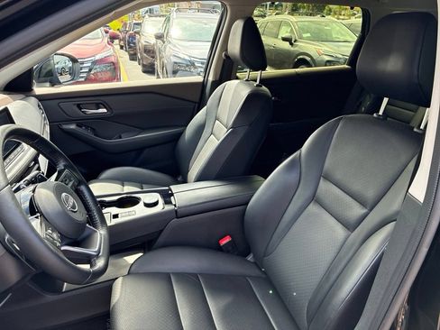 Certified 2023 Nissan Rogue SV w/ SV Premium B Package AWD/4WD image 16
