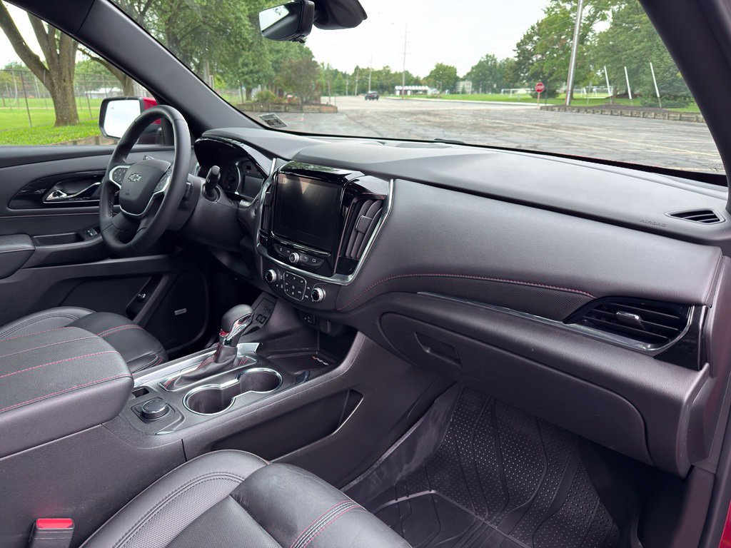 Used 2023 Chevrolet Traverse RS w/ LPO, Floor Liner Package AWD/4WD image 38