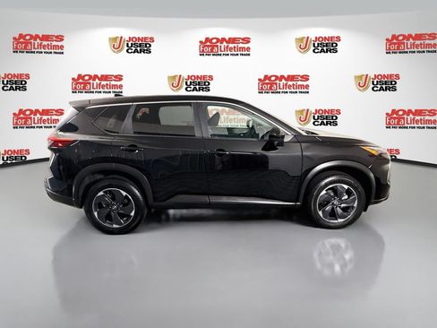 Certified 2024 Nissan Rogue SV AWD/4WD image 16