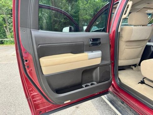 Used 2008 Toyota Tundra 4x4 CrewMax image 15
